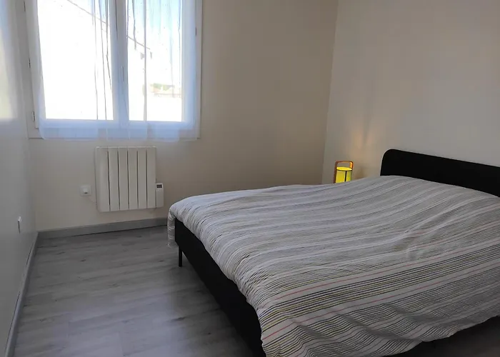 Appartement 3 Chambres Avec Balcon Et Parking
